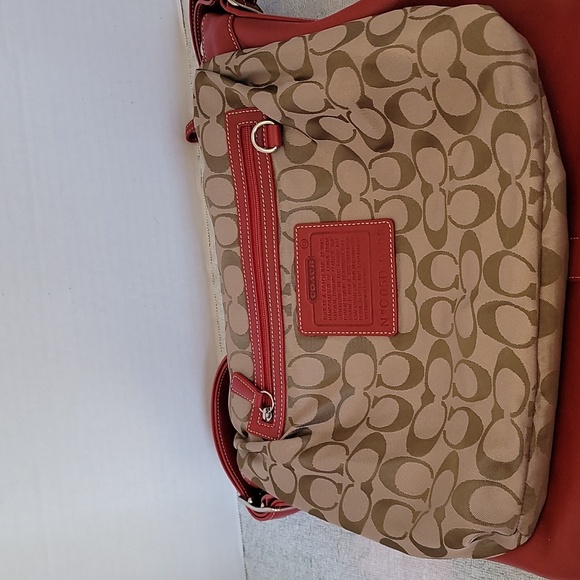 Coach Vintage red leather legacy crossbody messenger - Picture 14 of 16